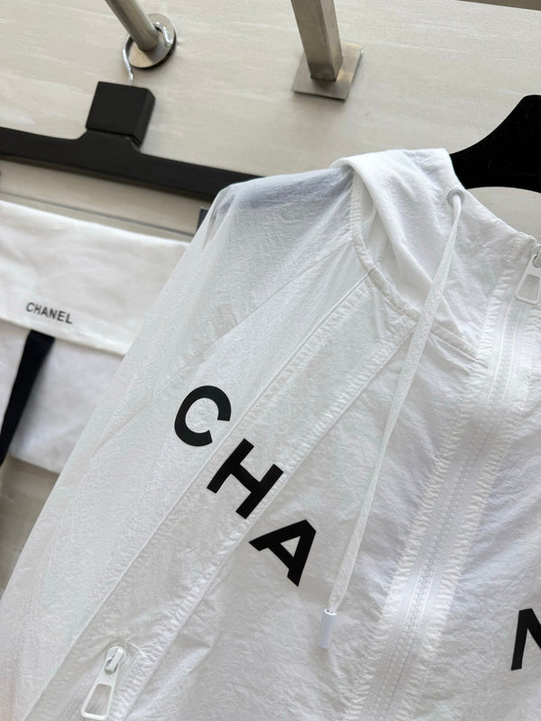 CC 26s Hooded Sunscreen Jacket White Nylon 398846