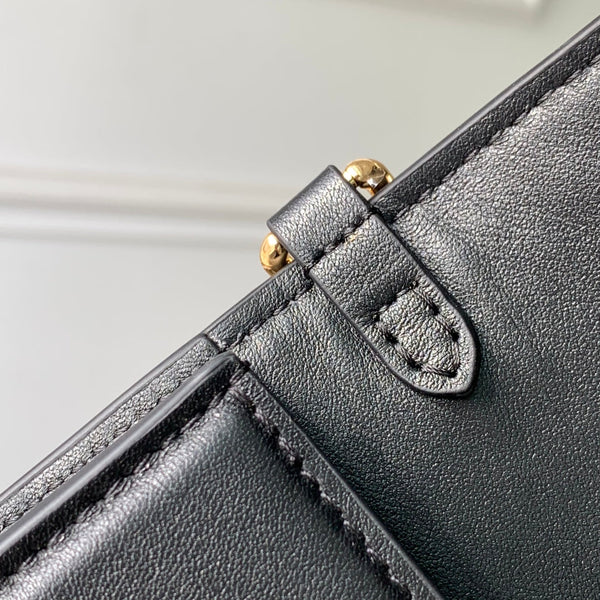 Wallet On Chain LV Bloom 20cm Black Calfskin 250365