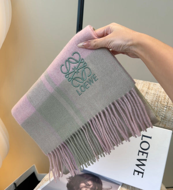 Loewe Scarf 180CM Light Gray Pink Cashmere 969485
