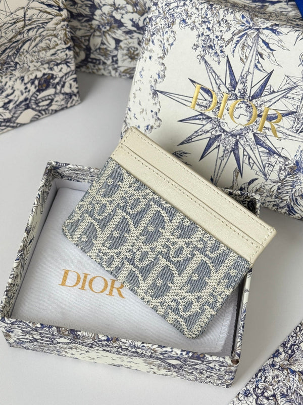 CD 30 Montaigne Freesia Card Holder 10cm White Grey Jacquard