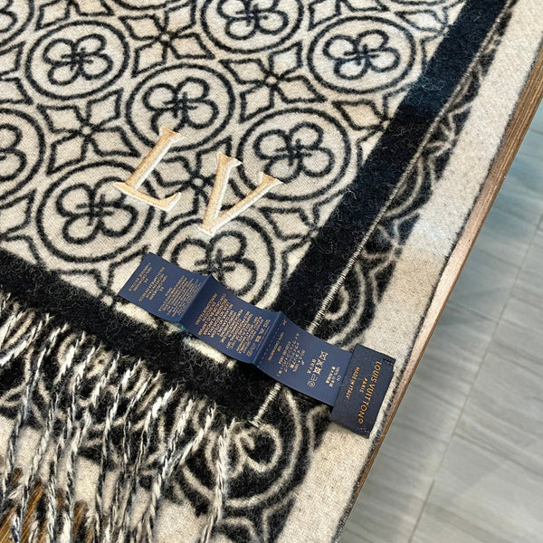 LV 25s Scarf 200cm Black White Woolen 973137