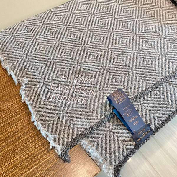 LV Exclusive Scarf 200cm Gray Cashmere 976320