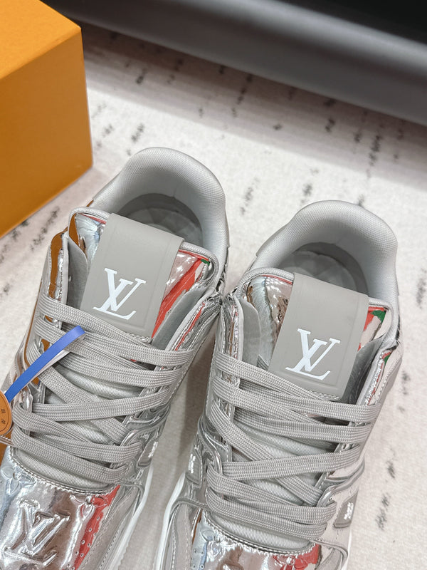 LV 26s Trainer Sliver Cowhide Leather 612839