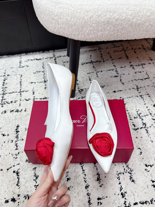 RV Rose Vivier Flower Slingback Flat White Red Satin 617288