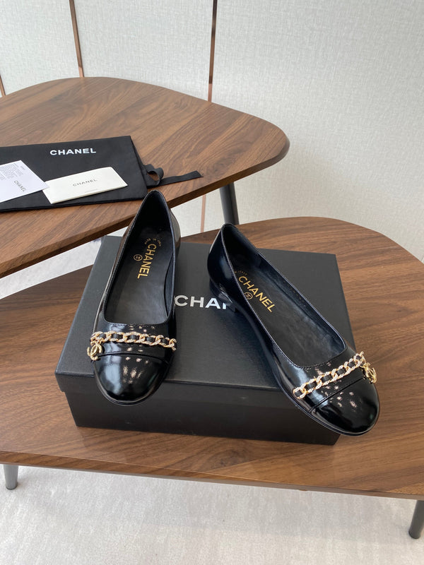 CC Ballerina Chain Flats Black Patent Leather GHW 431483