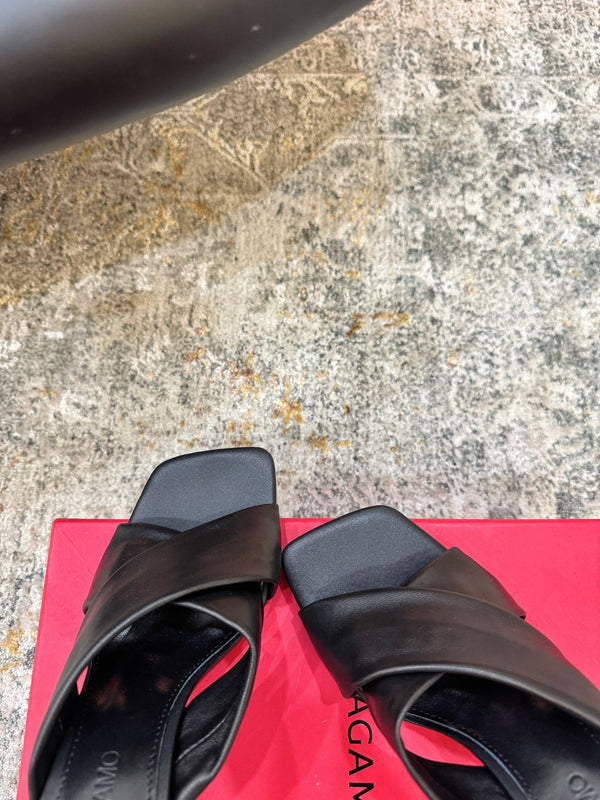 Ferragamo Gancini-Heel Padded Sandals 9cm Black Cowhide 694847