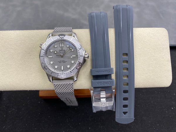 Omega Seamaster 42mm Gray Dial Sliver Bezel Steel