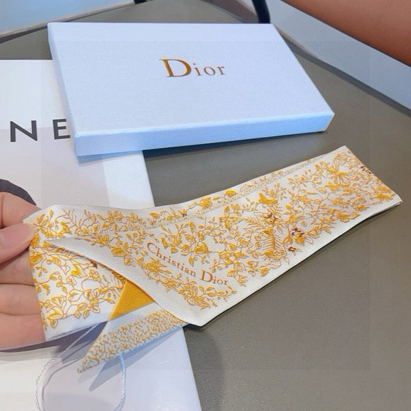 CD 26s Scarf 100cm In Silk 309513