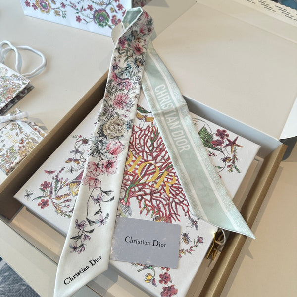 CD 26s Scarf 100cm In Silk 309537