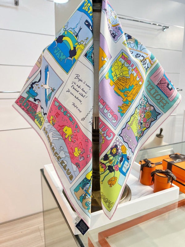 HM 26s Printed Square Scarf 88 In Silk 309945