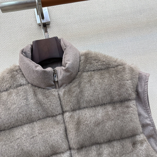 BC 26s Down Vest Grey Goose Down Filling Plush Fabric 419303