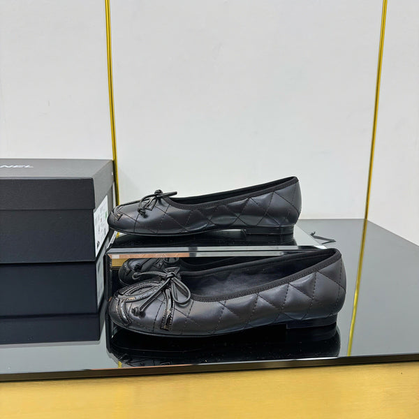 CC Loafers Black Sheepskin Mix Bow 297795