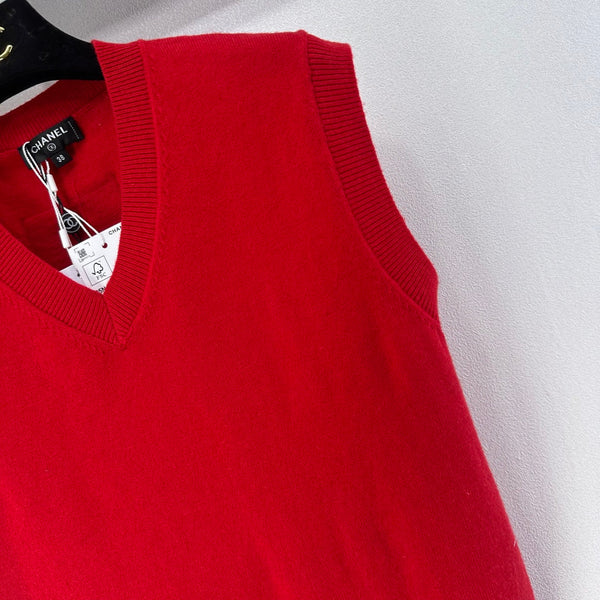 CC V-neck Vest Red Wool 346003