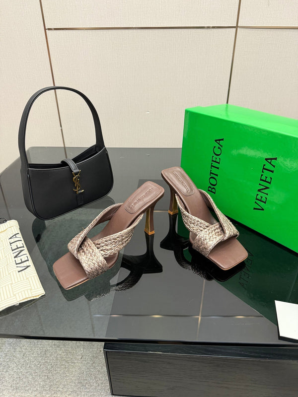 BV 26s Heeled Sandals 9.5cm Dark Brown Calfskin Raffia