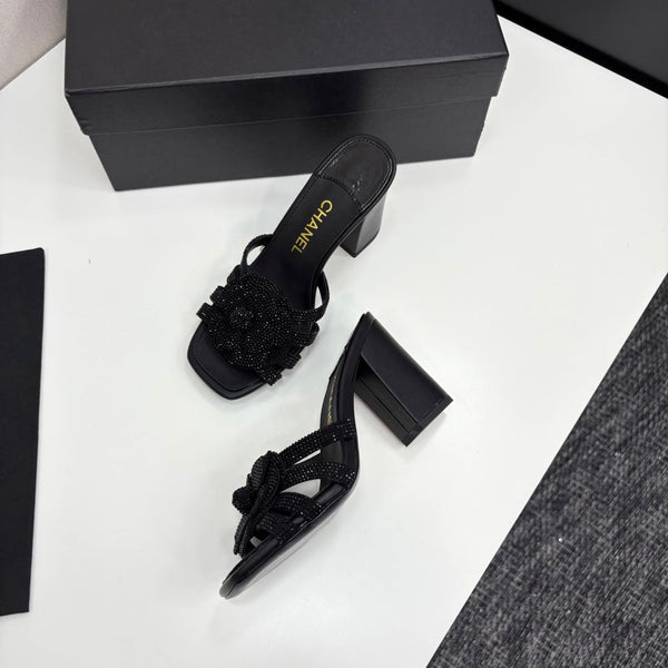 CC 25 Camellia Open Heel Mule Sandals 90mm Black Stone Grain And Sheepskin 368844