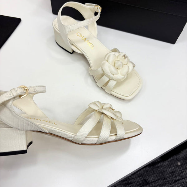 CC 25 Camellia Open Heel Sandals 50mm Ivory Sheepskin And Fabric 368812