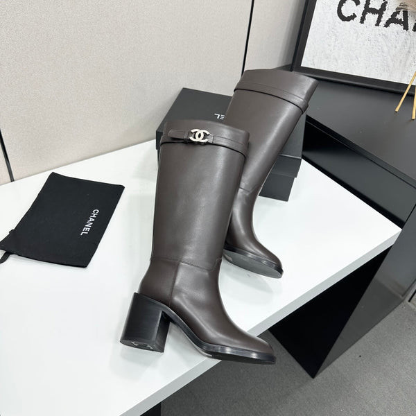 CC FW 2026 Long Boot Dark Coffee Cowhide 925684