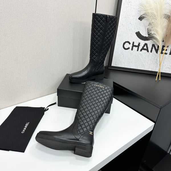 CC 26s Quilted Knee High Boots Black Leather 109242