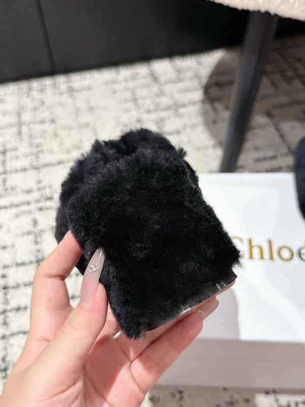 Chloe Covered Fur Slippers Black Wool 514327