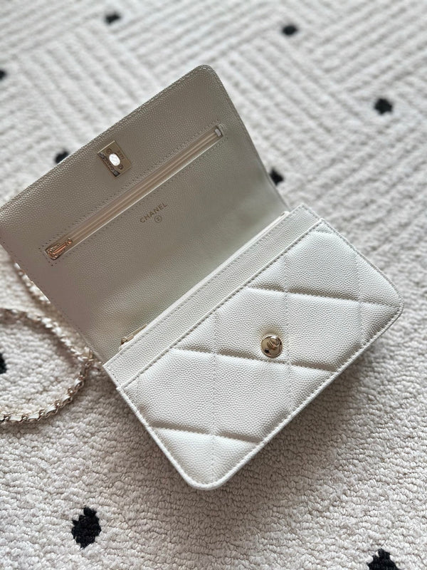 Chanel 2025 Trendy CC Wallet on Chain 19cm Bag White Caviar Leather 320292