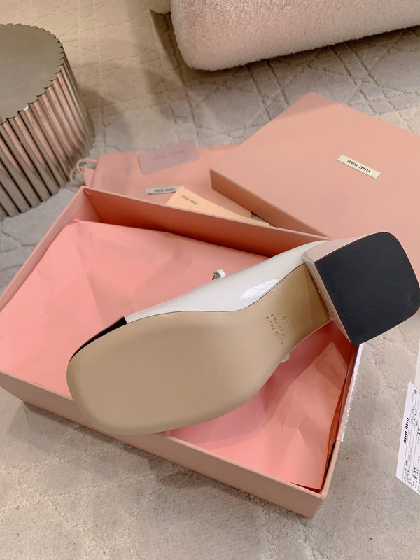 Miu Bicolor Cap-Toe Pump 7.5cm Black White Patent Leather 724262