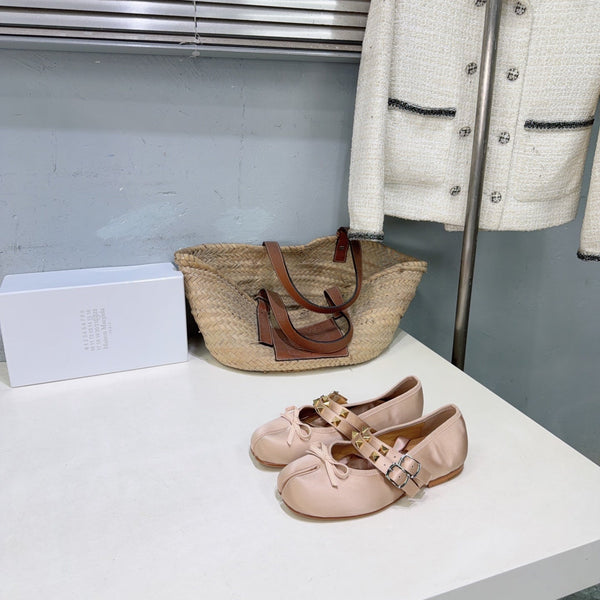 MM Strappy Split-Toe Ballerina Beige Satin 893692