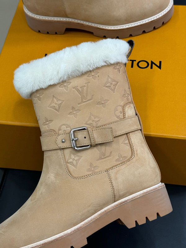 LV Territory Flat Ankle Boots Light Brown Suede Wool 542258