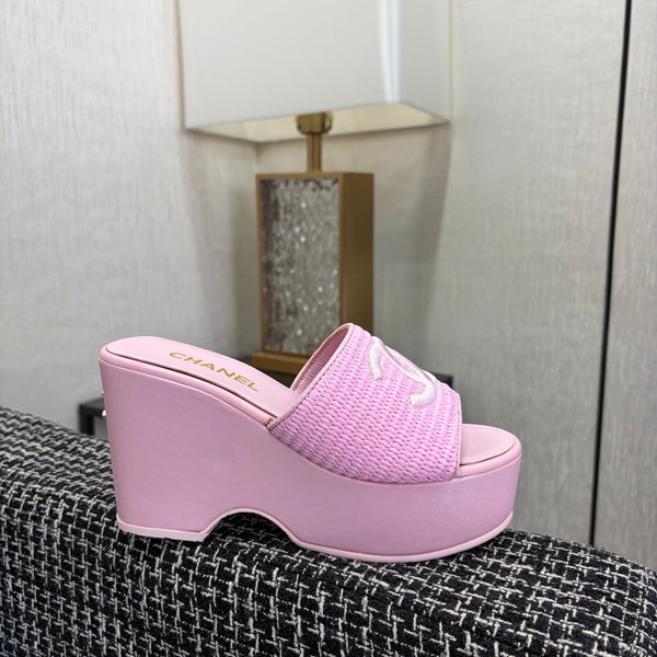CC 26s Platform Slide Light Pink Raffia Sheepskin 688699