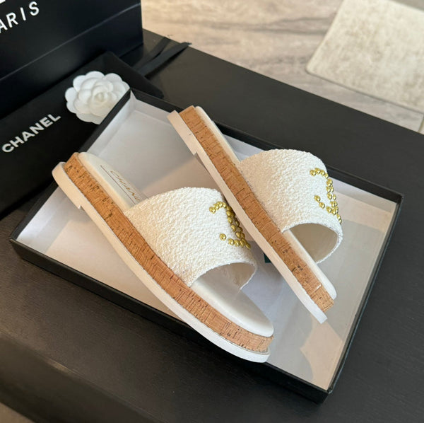 CC 25C Slippers White Fabric 213105