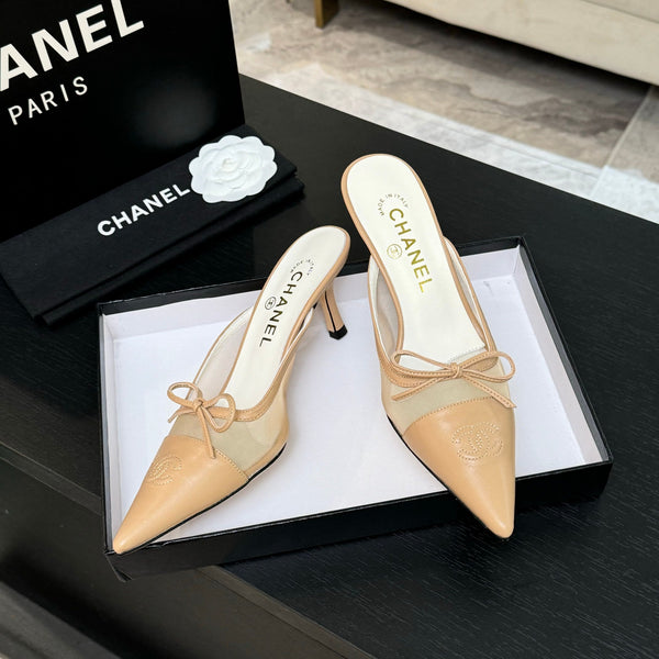 CC 26s Métiers d'Art Pointed-Toe Mule Beige Mesh Sheepskin 700622