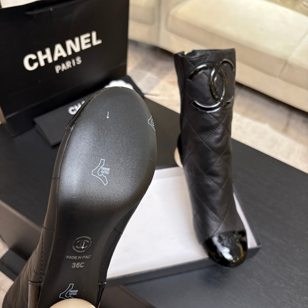 CC 26s Mid-Calf Pearl Boots 6.5CM Black Quited Calfskin 957731