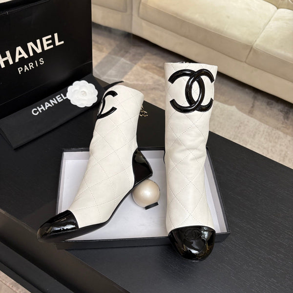 CC 26s Mid-Calf Pearl Boots 6.5CM White Quited Calfskin 957732