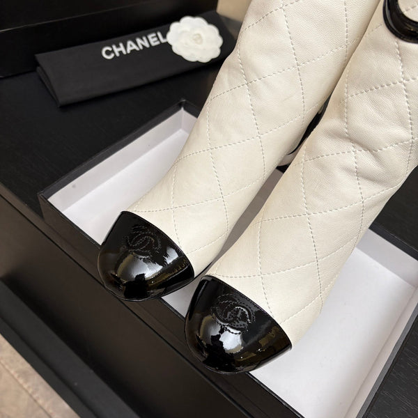 CC 26s Mid-Calf Pearl Boots 6.5CM White Quited Calfskin 957732