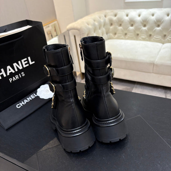 CC 26s Combat Boots Black Quilted Patent Calfskin 957754
