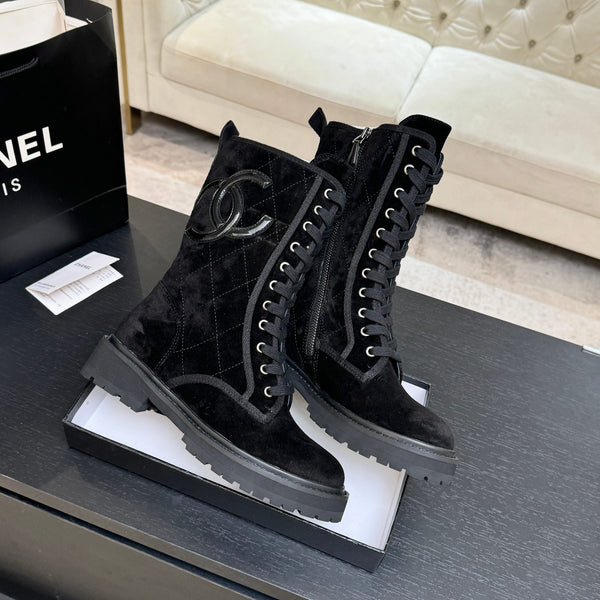 CC Combat Boots 26s Black Suede Leather 101987