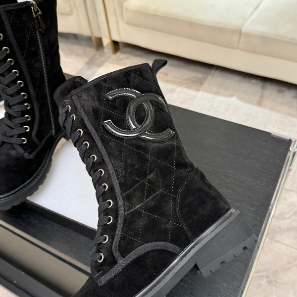 CC Combat Boots 26s Black Suede Leather 101987