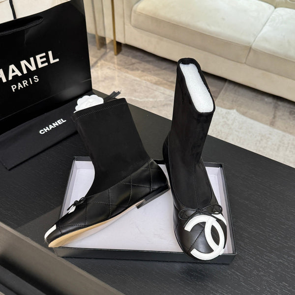 CC 26s Cap-Toe Sock Boots Black Suede Leather 106823
