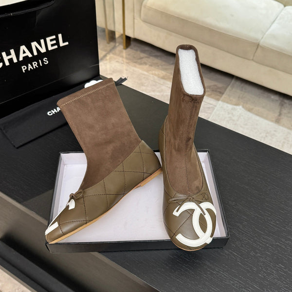 CC 26s Cap-Toe Sock Boots Khaki Suede Leather 106824