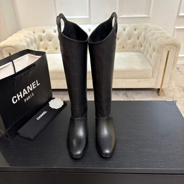 CC 26s Knee-High Riding Boots Black Calfskin Leather 106812