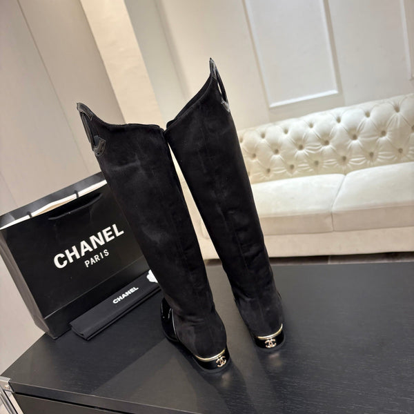 CC 26s Knee-High Riding Boots Black Patent Suede 106813