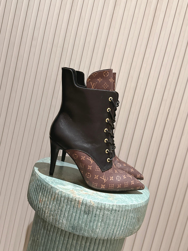 LV AW25 Ankle Boot Black Plain Calf Leather & Brown Monogram Canvas 555617