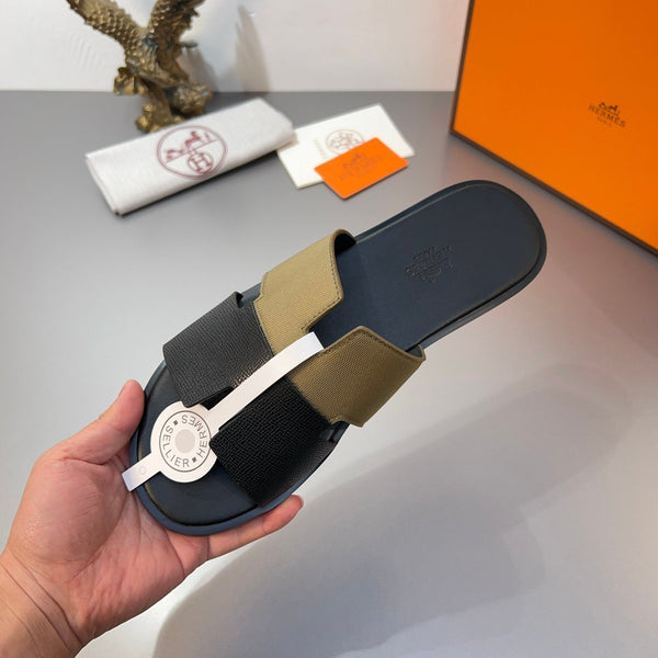 HM Oran Slippers in Gold and Black Cowhide 735631