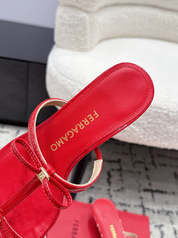 FG 26s T-strap Slippers Red Leather 923517