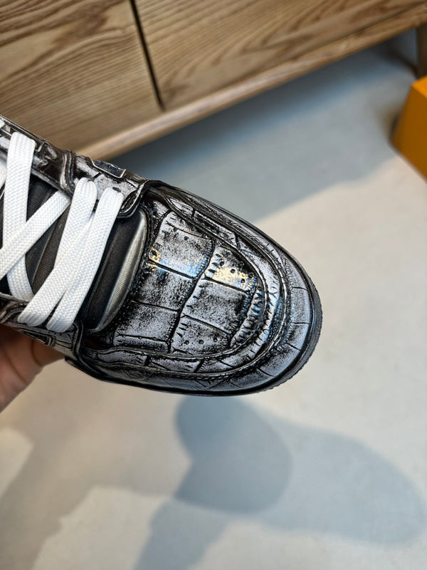 LV MEN'S LUXURY DESIGNER SPORTS BLACK SNEAKERS