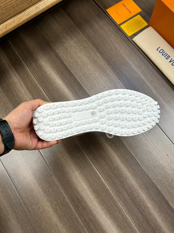 LV SNEAKERS IN WHITE MESH BREATHABLE FABRIC AND CALFSKIN