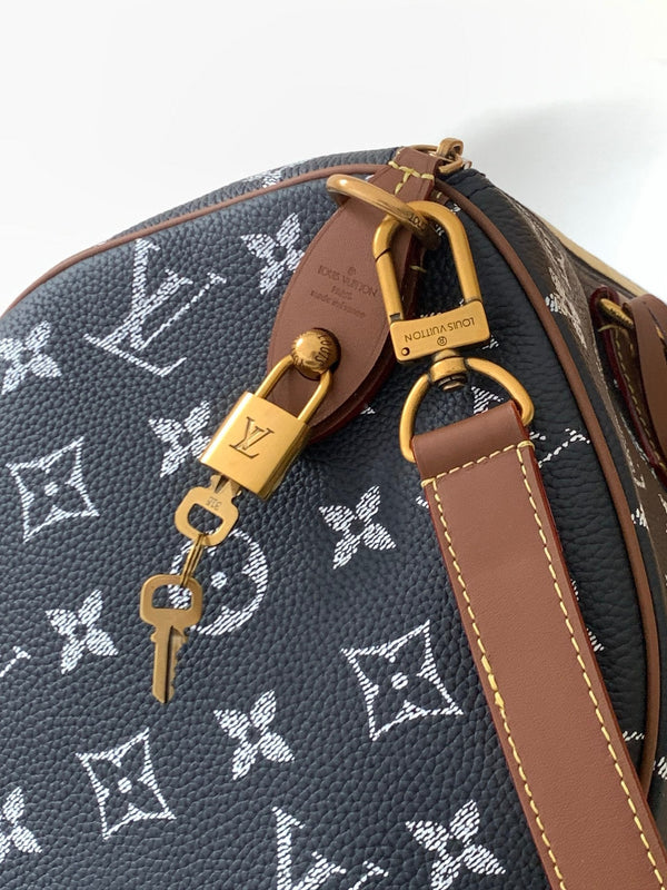 LV Speedy Bandoulière 40cm Royal Blue Monogram Calfskin GHW