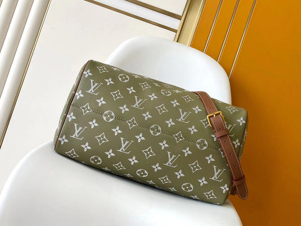 LV Speedy Bandoulière 40cm Green Sancha Monogram Calfskin GHW
