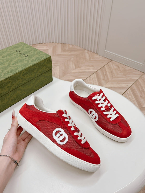 SNEAKER WITH INTERLOCKING G IN CHERRY RED SUEDE AND MESH