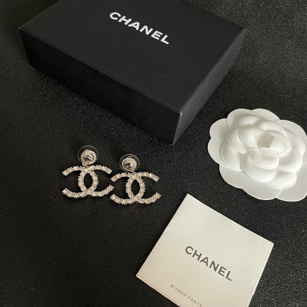 VINTAGE DOUBLE C STUD EARRINGS IN GOLD METAL FULLY EMBELLISHED CRYSTALS
