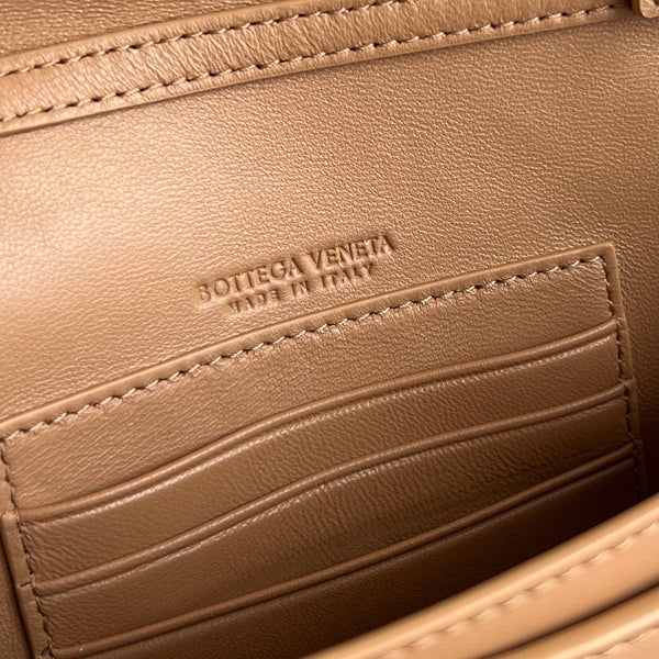 BV 26s Andiamo Pouch Beige Intrecciato Leather 291438